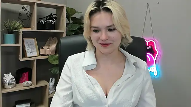 SweetLilyxo stripchat live cam model