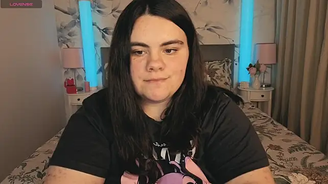 Ukr_Lena stripchat live cam model