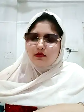 Nusrat-N stripchat live cam model