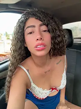 roxyrougee stripchat live cam model