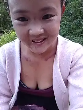 Hanhphuc_x stripchat live cam model