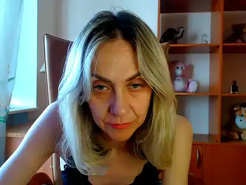 Tanya6547 stripchat live cam model