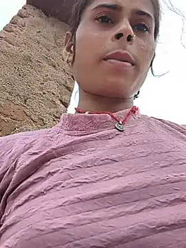 Hott_soniya stripchat live cam model