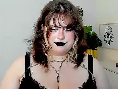 OpheliaLush stripchat live cam model