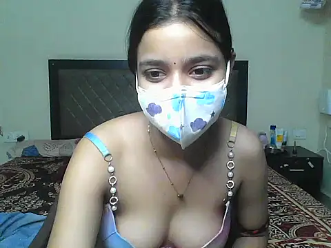 luvshanaya stripchat live cam model
