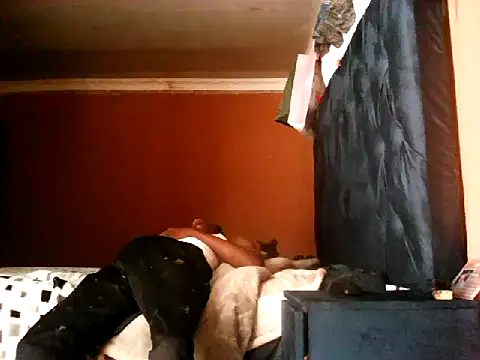 Proudndlovu stripchat live cam model
