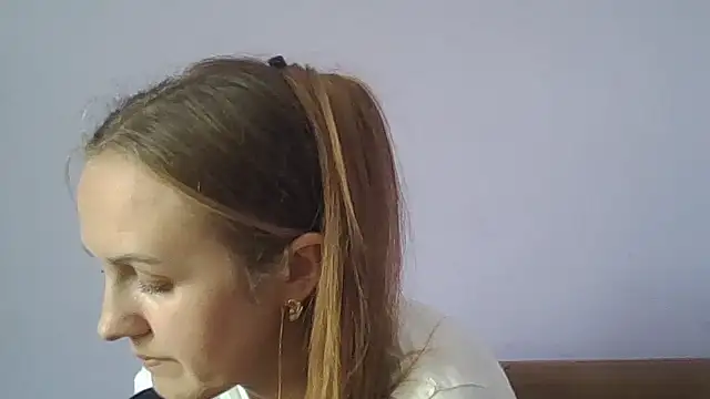 Milaniya261 stripchat live cam model