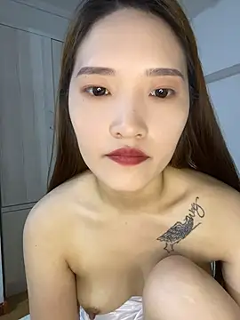 YZ-2001 stripchat live cam model