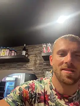 Johnytrain stripchat live cam model
