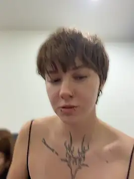 IceMur stripchat live cam model