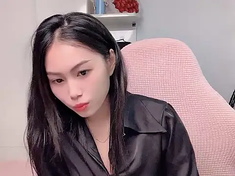 Bella488 stripchat live cam model