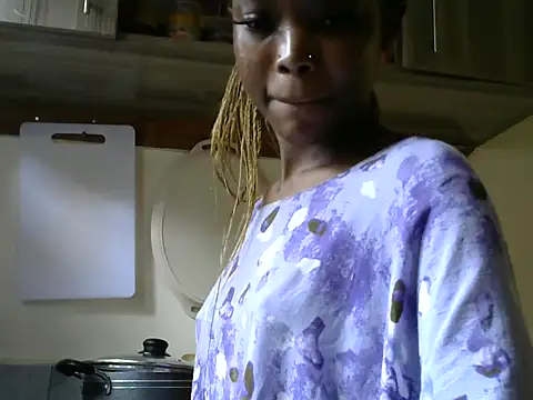 sumeyhia stripchat live cam model