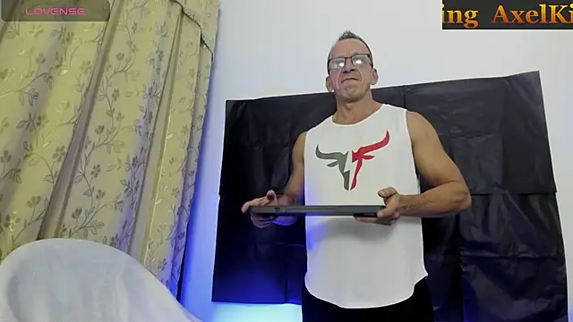 _axelking_ stripchat live cam model