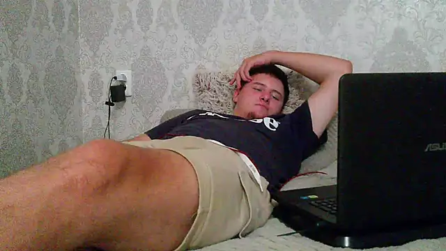 miki_lav1 stripchat live cam model