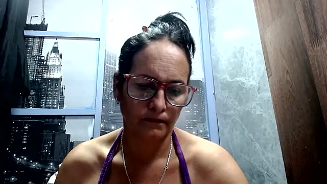 Nastylatinaxxx stripchat live cam model