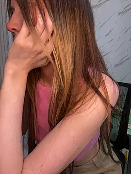 AliceeXHottie stripchat live cam model