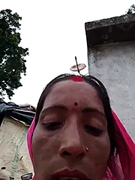 Hot_shreya61 stripchat live cam model