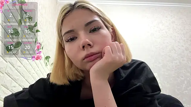 VersieWoodal stripchat live cam model