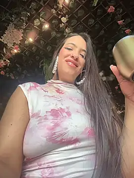 ArianaBlum stripchat live cam model