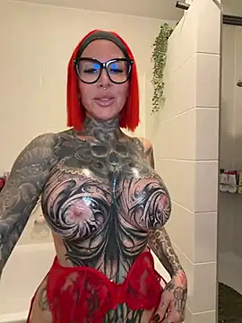 CatCoxx stripchat live cam model