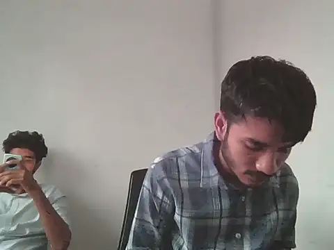 badaa_lund stripchat live cam model