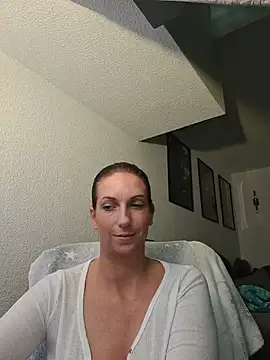 SexyJulia21 stripchat live cam model