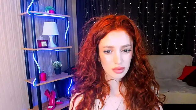 ChristinaConteeree stripchat live cam model