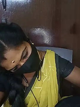 tamilammukuttyy stripchat live cam model