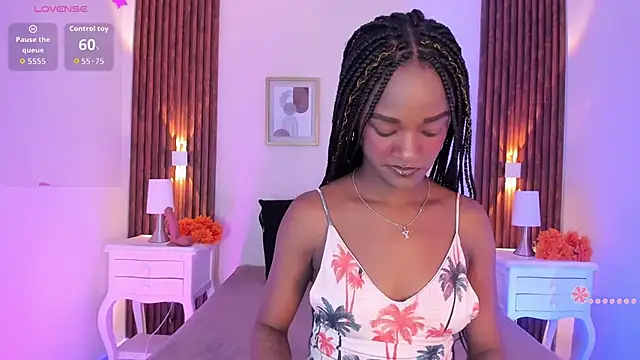 Chloebrunnie stripchat live cam model