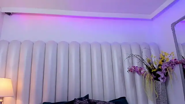 AndreinaOwen stripchat live cam model