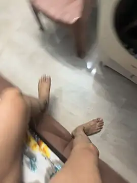 Cutiepie_bhabhi stripchat live cam model