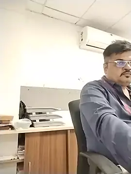 Desi_Gujju_Boy stripchat live cam model