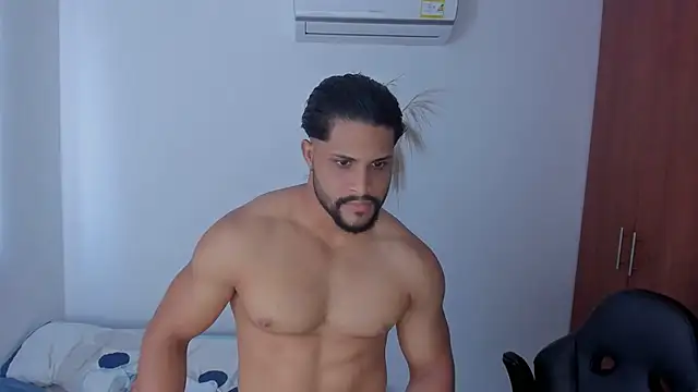 Pier_Simons stripchat live cam model