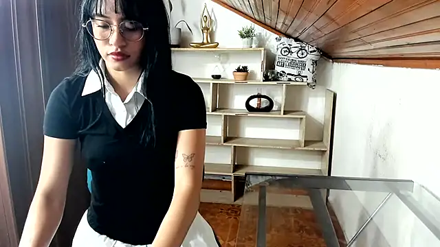 amy_lennox stripchat live cam model