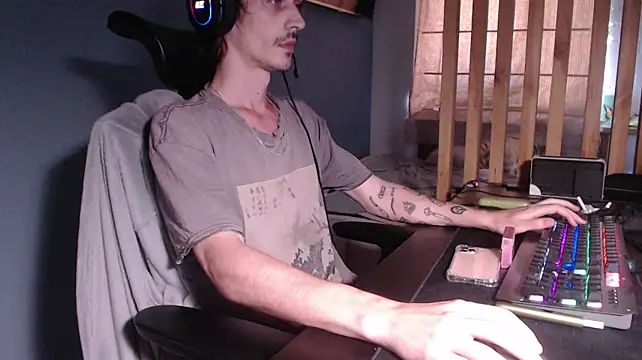 Samuel_Skywalker stripchat live cam model