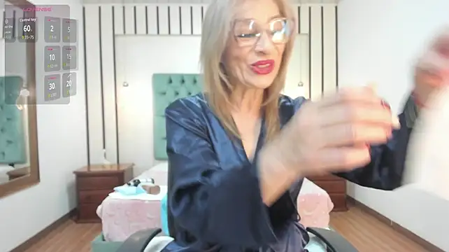 MadissonLow stripchat live cam model