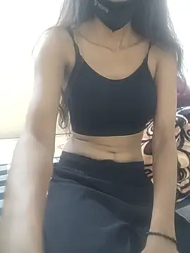 Amisha_kaur stripchat live cam model