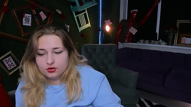 RoxySparksi stripchat live cam model
