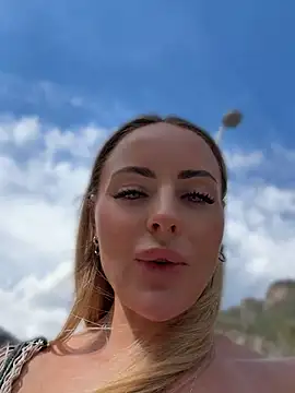 EmaSalis stripchat live cam model