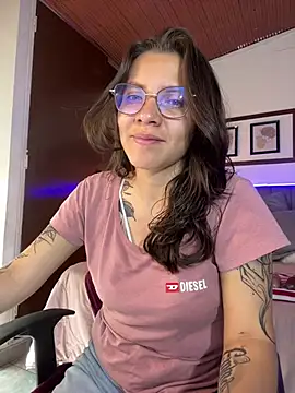 karlamorris_ stripchat live cam model