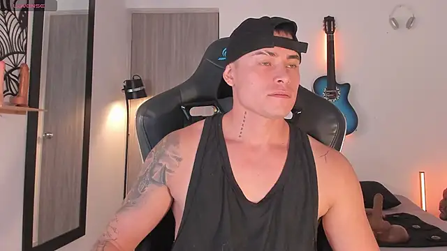 connorsmiith stripchat live cam model