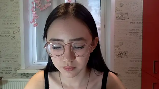 SolvedGlobe stripchat live cam model