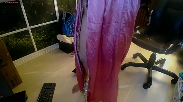 _tamara_priya_ stripchat live cam model