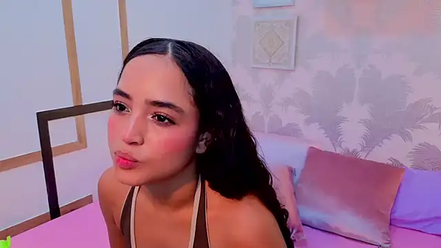 Emma_Thompssonn stripchat live cam model