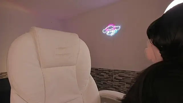 KittyVelve stripchat live cam model