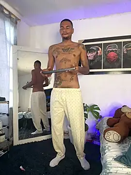 TysonWalkers stripchat live cam model