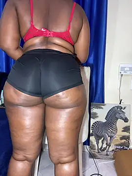 curvy_queen89 stripchat live cam model