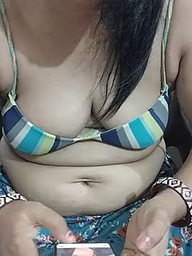 cutee_bhabhi stripchat live cam model