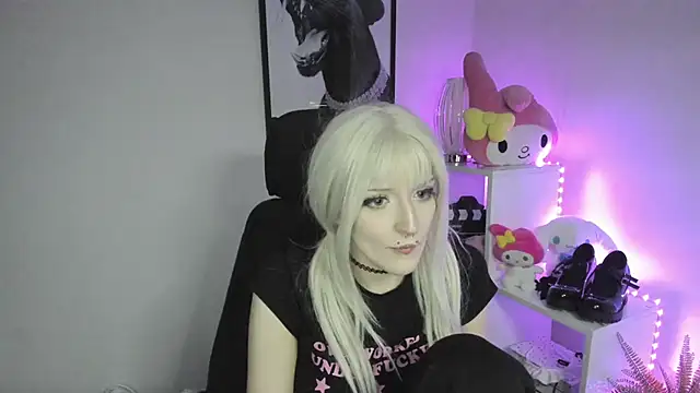 NikaDream stripchat live cam model
