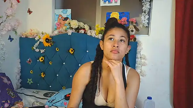 Milkdulce1 stripchat live cam model